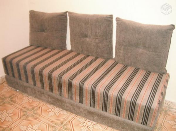 Sofá cama em tecido